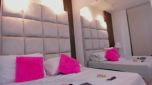 Samara_Saaenz's cam snapshot