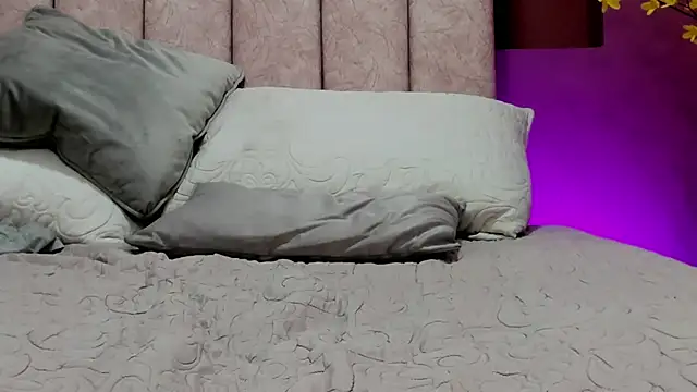 Miaa_Adams_'s cam snapshot