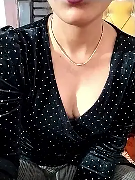 RASHMI_SHARMA9's cam snapshot