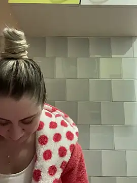 MissGinax's cam snapshot