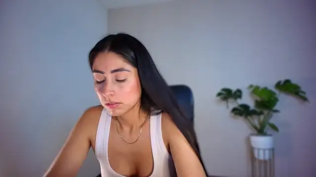 auroracaruso11's cam snapshot