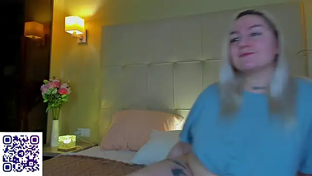 Debbie_Taylor's cam snapshot