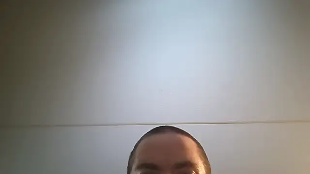 Bi_curious86's cam snapshot