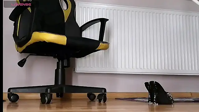 Missdomi's cam snapshot