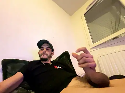 Rebeu313 live sex cam