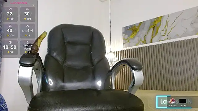 Dyla_n18 live sex cam