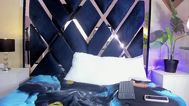 valentina_lenoxx live sex cam