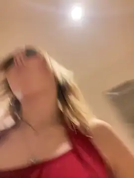 Milly-Kiss live sex cam