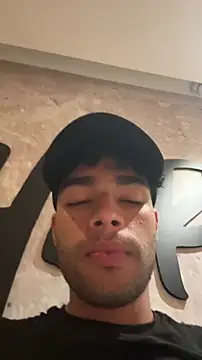 RaphaelDufort live sex cam