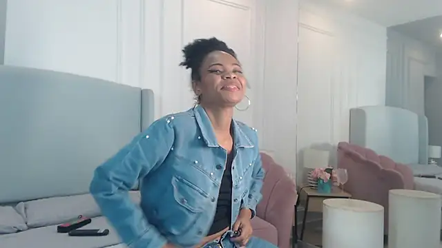 ChantalGarner live sex cam