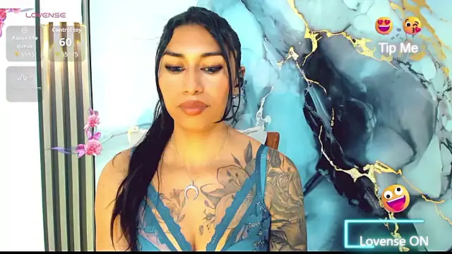 khiara_moretti live sex cam