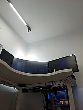 Andrew1900529 live sex cam