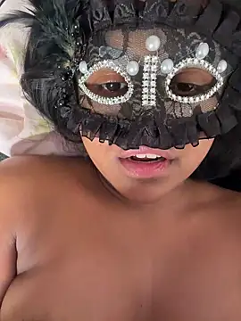 Bella_Luna18 live sex cam