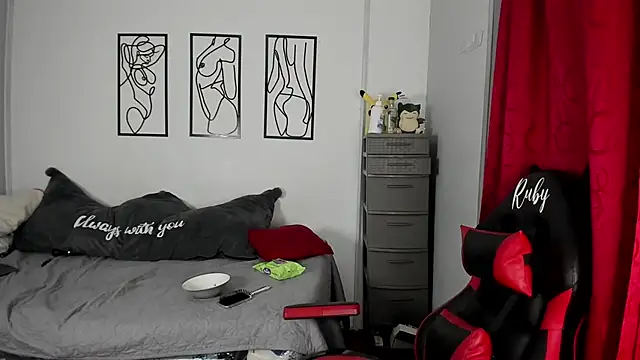 RubyPirsso18 live sex cam