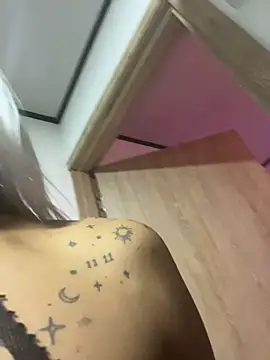 SWEETT_BRII live sex cam