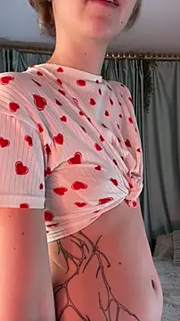 FannyRayy's cam snapshot