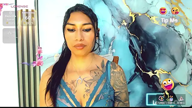 khiara_moretti live sex cam