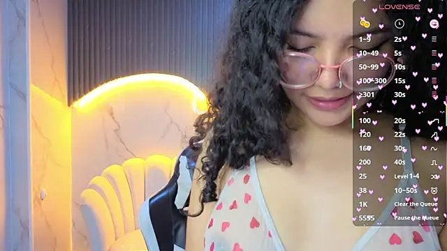 victoria_castillo_b live sex cam