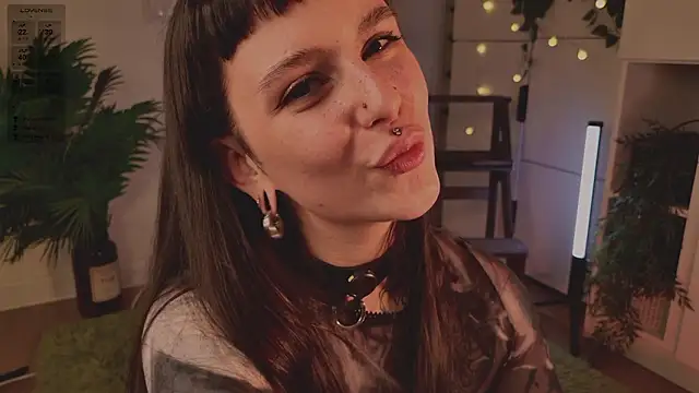 MichaellaMoon live sex cam