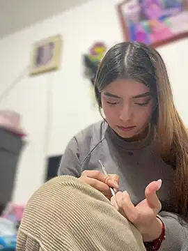 Cloew_Marz live sex cam