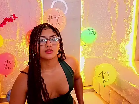 isabella_tp's cam snapshot