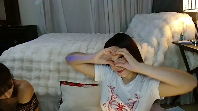 3littleschoolteens's cam snapshot