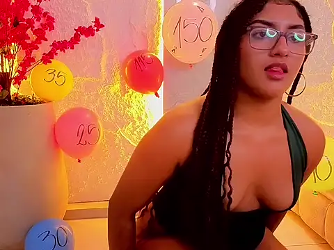 isabella_tp's cam snapshot