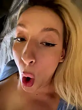 Ella_Charm live sex cam