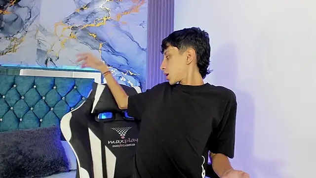 spicyslim_'s cam snapshot