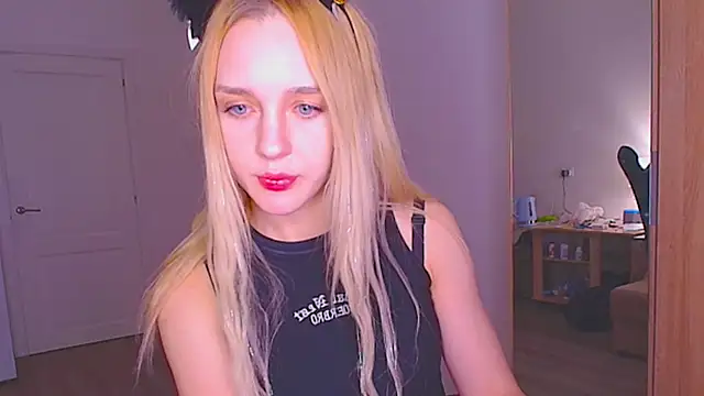 sailormoon666_'s cam snapshot