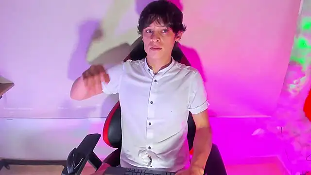 LilOwen_'s cam snapshot