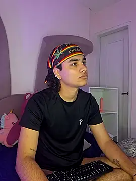 Fran_Smiths's cam snapshot