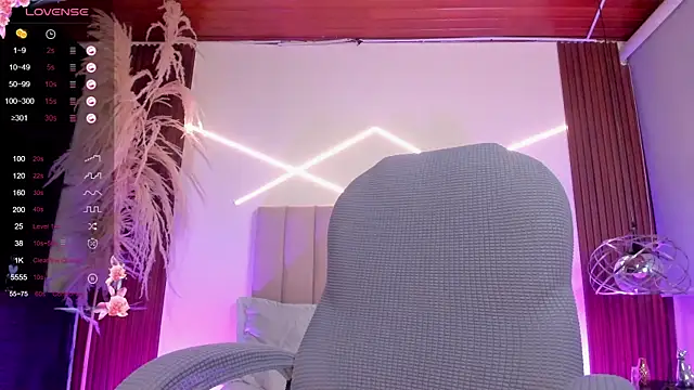 Isis_Moon's cam snapshot