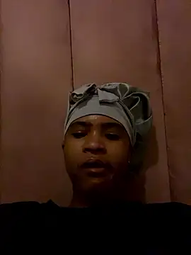 _Fifi's cam snapshot