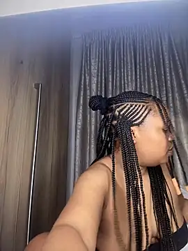 GoldenAss07's cam snapshot