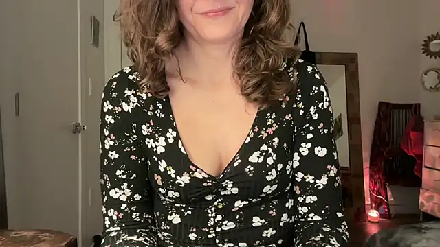 leahsparkles's cam snapshot