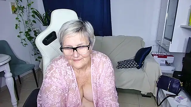 Selenna57 live sex cam