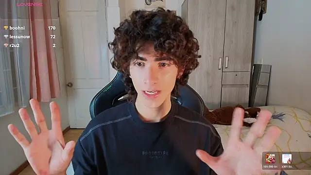 Nude_Boy18 live sex cam