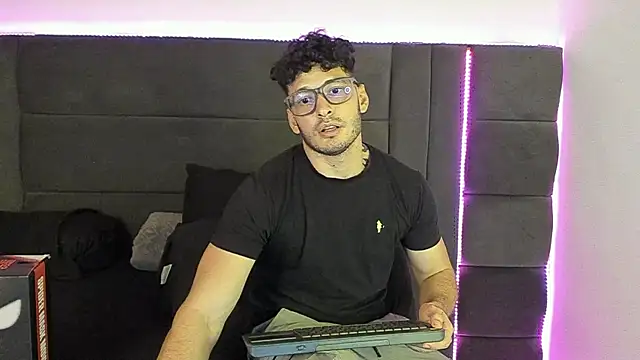 alejandro__2 live sex cam