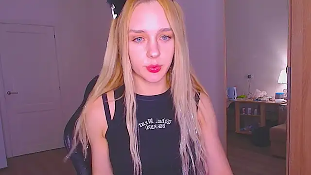 sailormoon666_'s cam snapshot