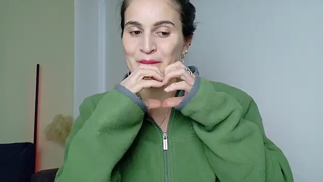 lizdevine live sex cam