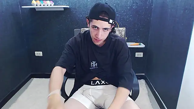 Kerverr_ live sex cam