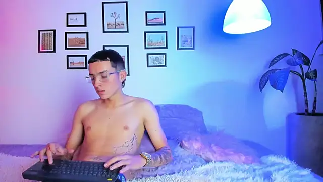 Iconic_souls's cam snapshot