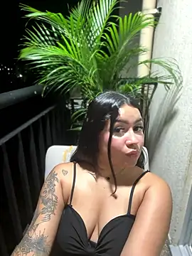 Pretty_Isadora live sex cam