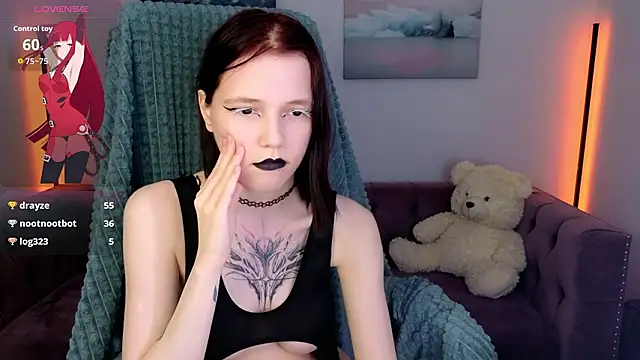 MitaSide live sex cam