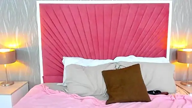 AlejandraVega's cam snapshot