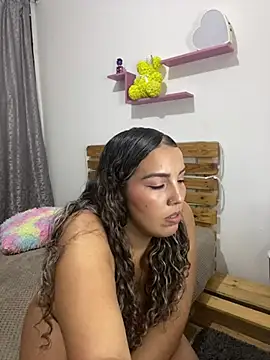 ISIS17_EF's cam snapshot