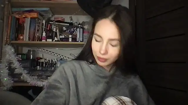 Yuna5343 live sex cam