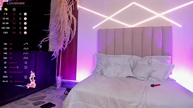 Isis_Moon's cam snapshot