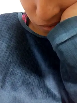 Nooran_noona live sex cam